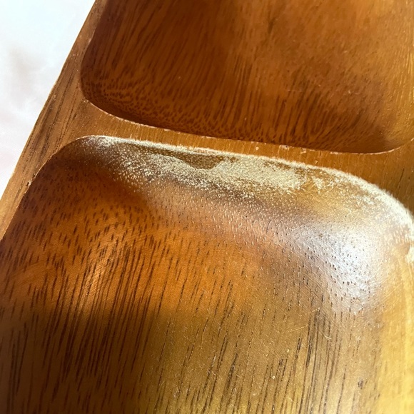 Vintage MCM handcrafted monkey-pod wood 3 section snack tray - Picture 9 of 9